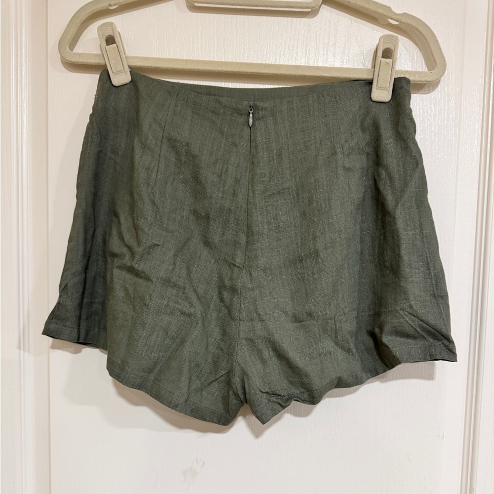 Princess Polly olive green wrap skort - Picture 2 of 5